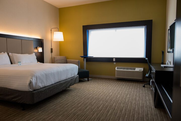 Room 21 of 48