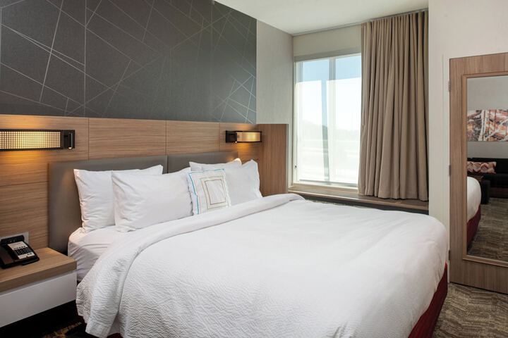 Room 20 of 33