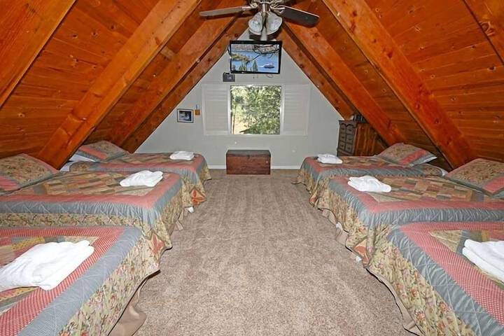 Room 13 of 21