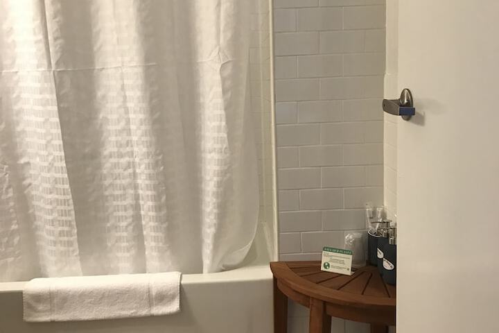 Room 47 of 89
