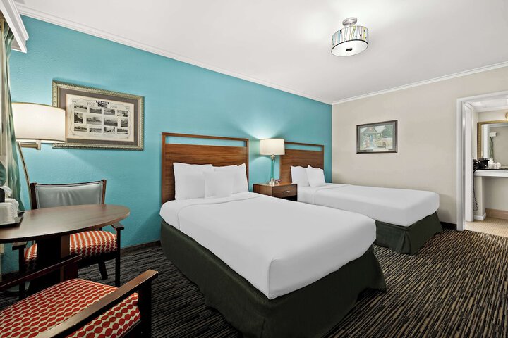 Room 10 of 41
