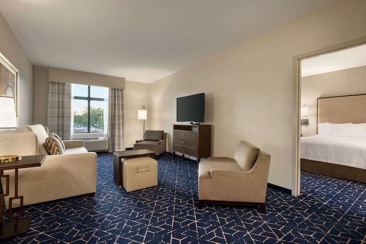 Room 28 of 48