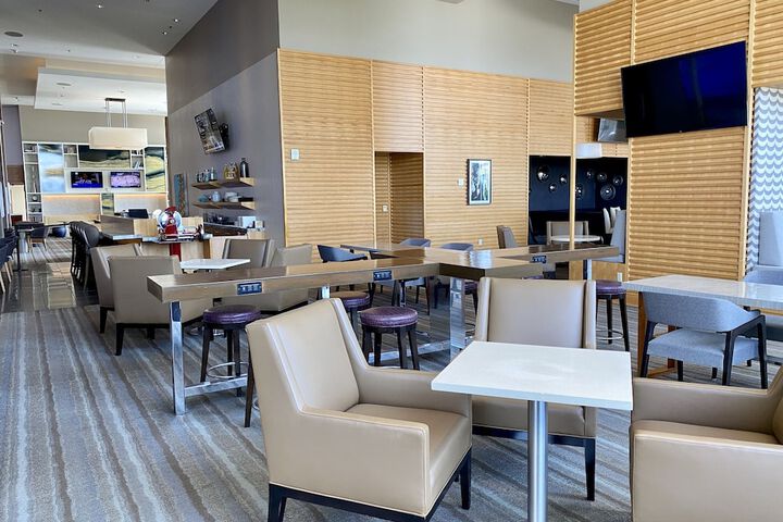 Hilton San Diego Bayfront
