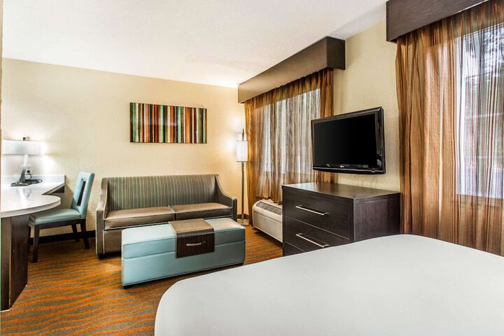 MainStay Suites Greenville Airport