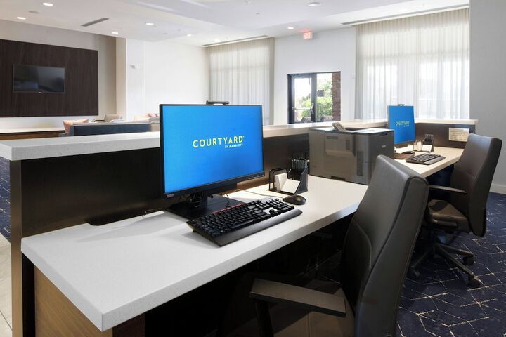 Courtyard by Marriott Lubbock Downtown / University Area