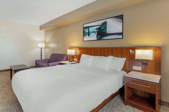 Room 16 of 32