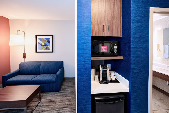 Holiday Inn Express Hotel & Suites Airport Dieppe by IHG