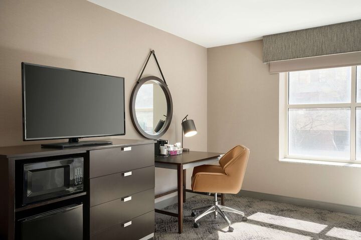 Room 7 of 47