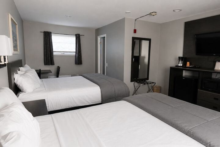Aquastar Inn