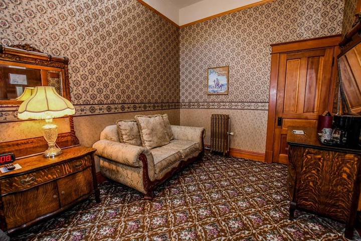 Room 22 of 55