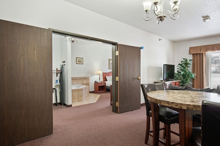 Room 9 of 37