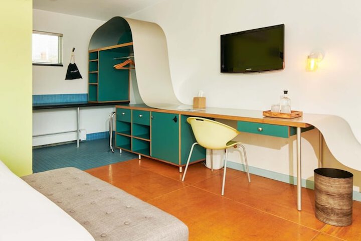 Room 20 of 63