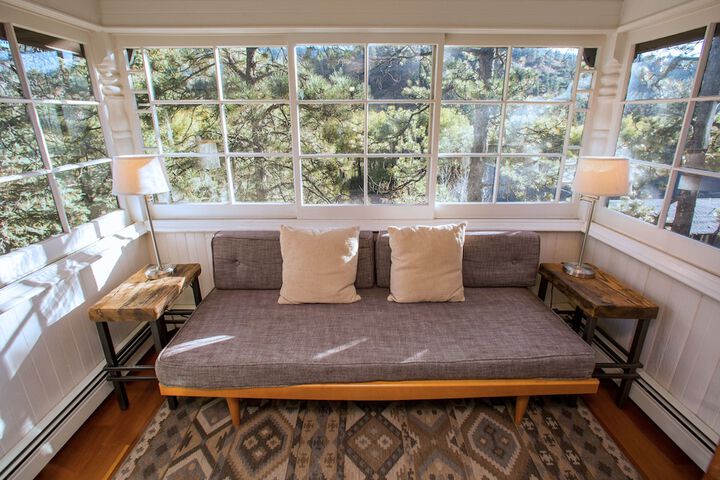 Room 21 of 74