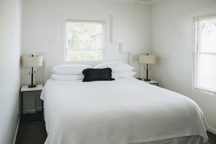 Room 48 of 61