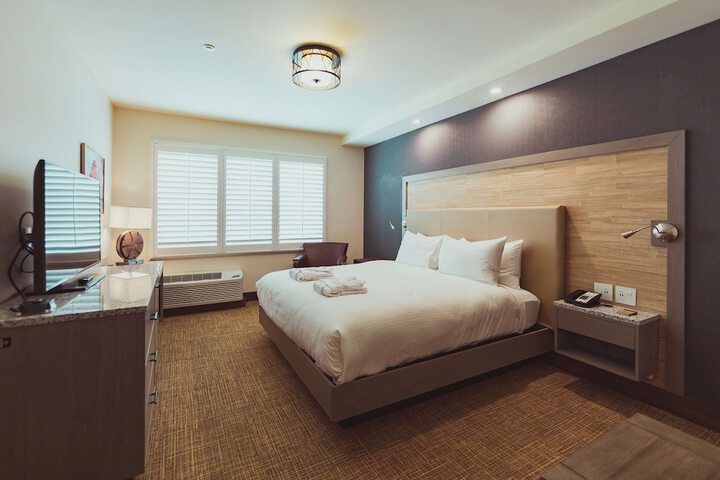 Room 76 of 215