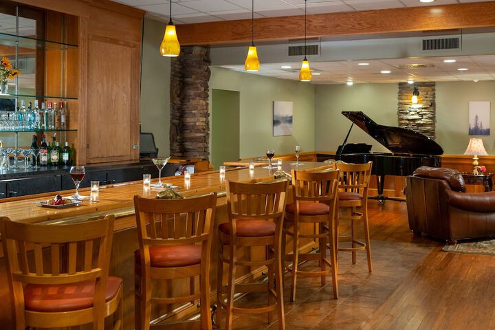 Meadowbrook Inn