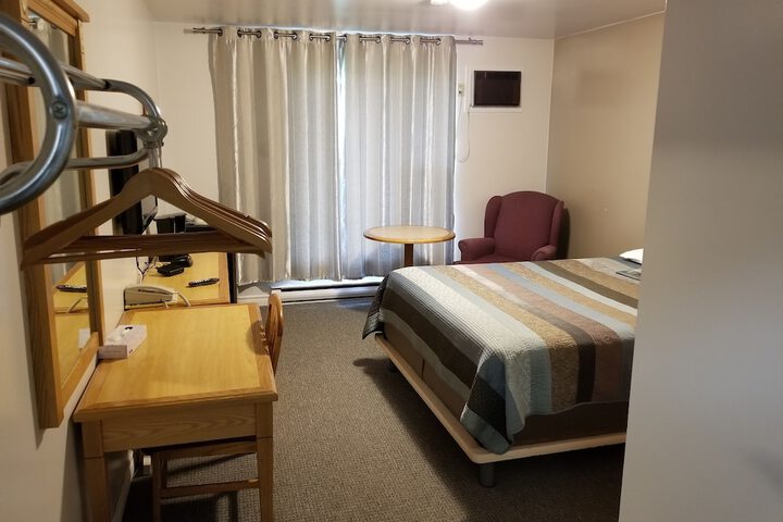 Room 71 of 82