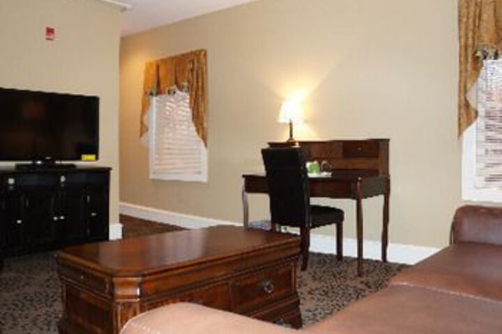 Publick House Restaurant and Country Inn