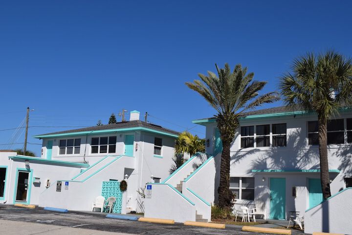 Hotel 2 of 49