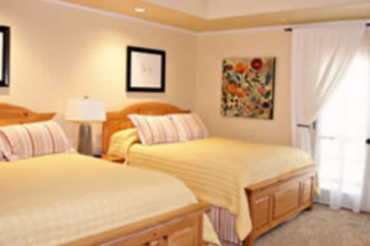 Hotel Interior 18 of 40