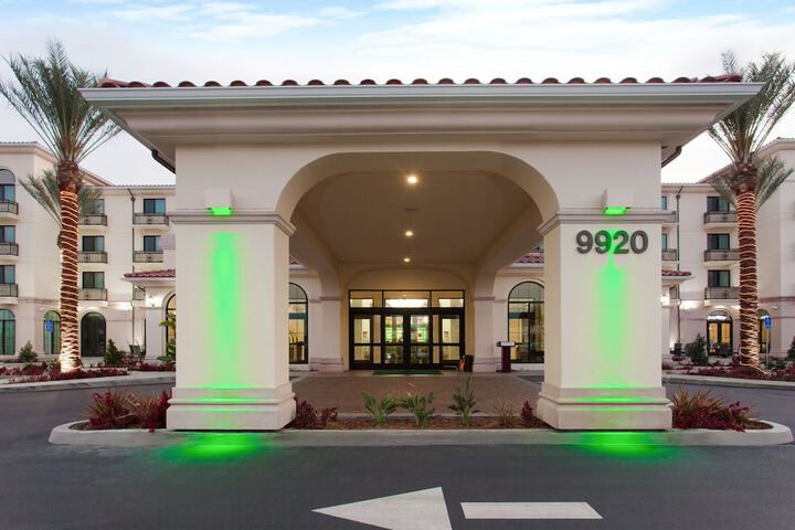 Hotel 4 of 75
