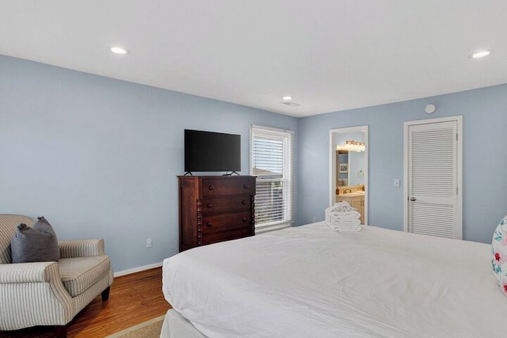 Lighthouse by Avantstay Beachfront View Home w / Pool Table & Ping Pong