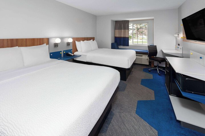 Microtel Inn by Wyndham Janesville