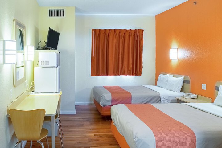 Motel 6 Seymour IN - North