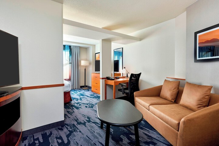 Room 27 of 36