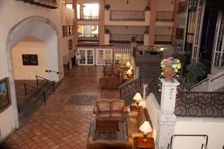 Hotel Interior 7 of 33