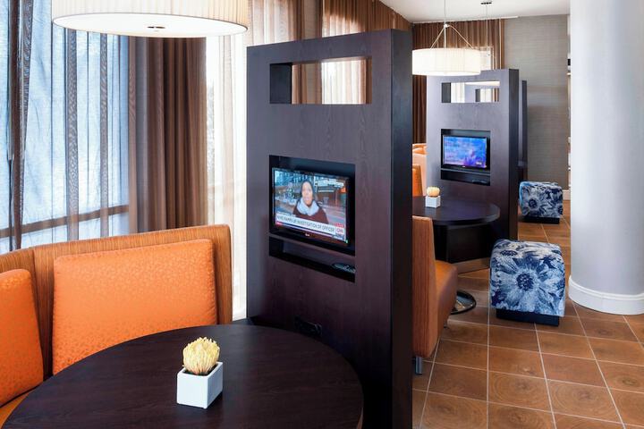 Courtyard by Marriott Houston North / Shenandoah