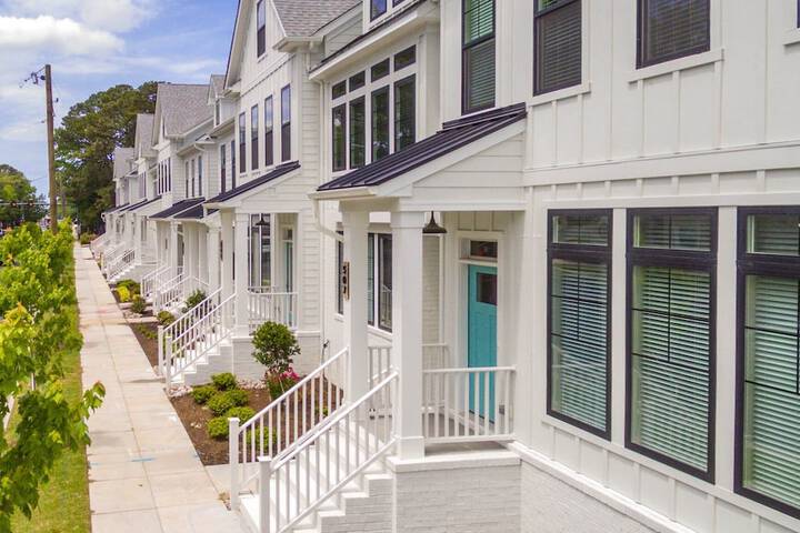 525 The Back Bay House