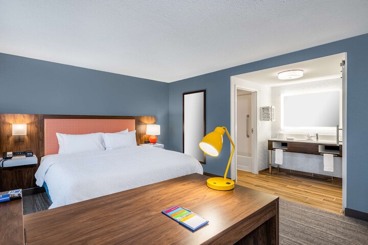 Room 20 of 40