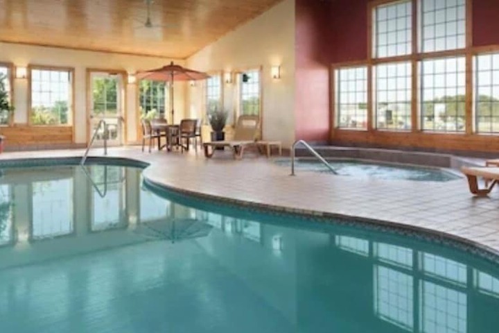 Country Inn & Suites by Radisson Baxter, MN