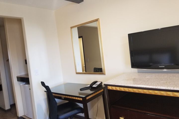 Room 43 of 66