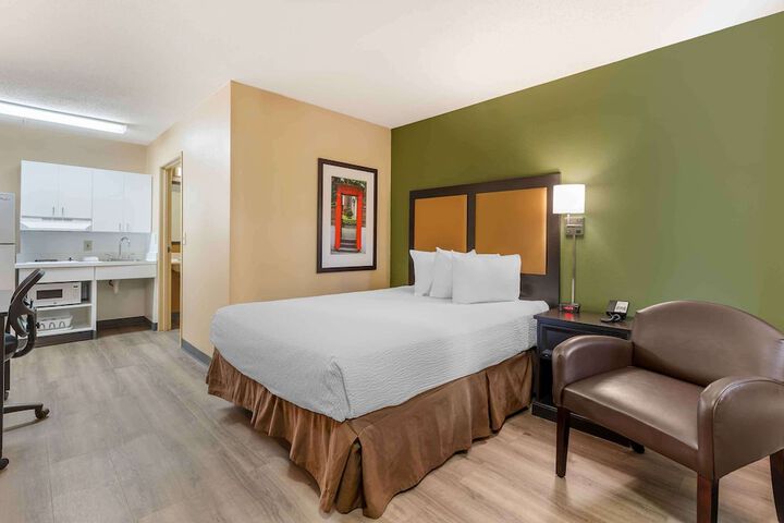 Room 15 of 21