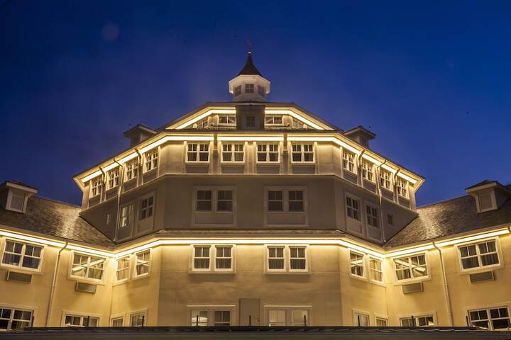 Cedar Points Hotel Breakers
