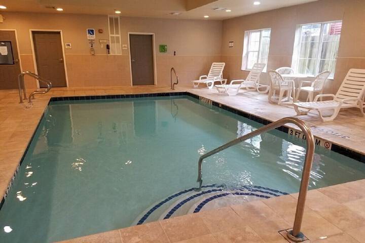 Pool 6 of 33