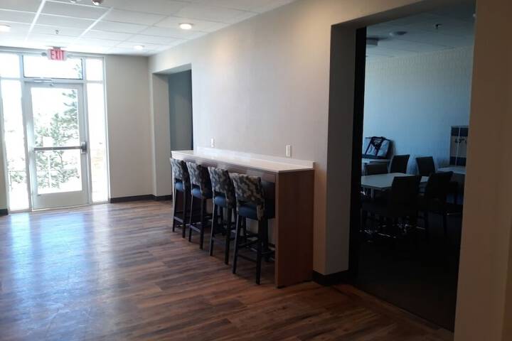 Microtel Inn & Suites by Wyndham Woodland Park