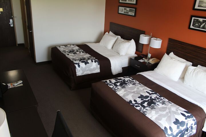 Sleep Inn & Suites North Liberty - Liberty City