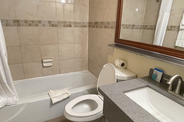 Room 21 of 26