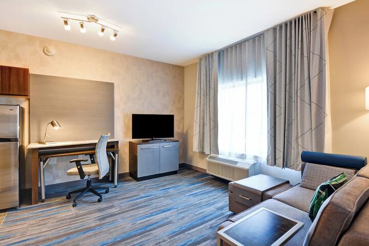Room 19 of 32