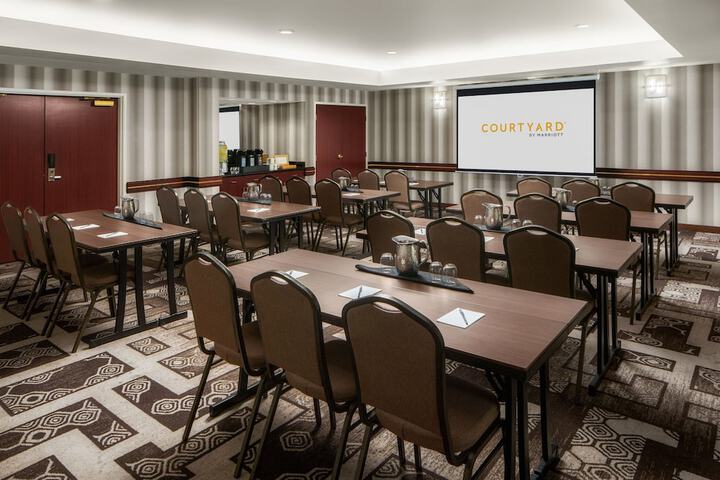 Courtyard by Marriott North Seattle / Lynnwood