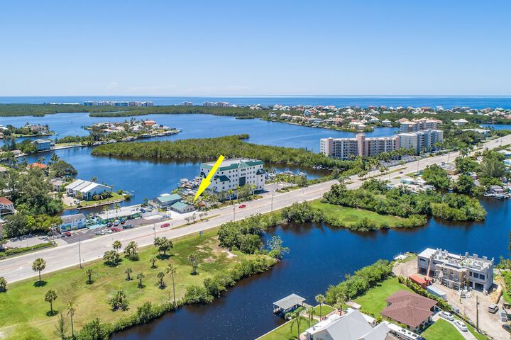 Latitude 26 Waterfront Boutique Resort - Bonita Springs