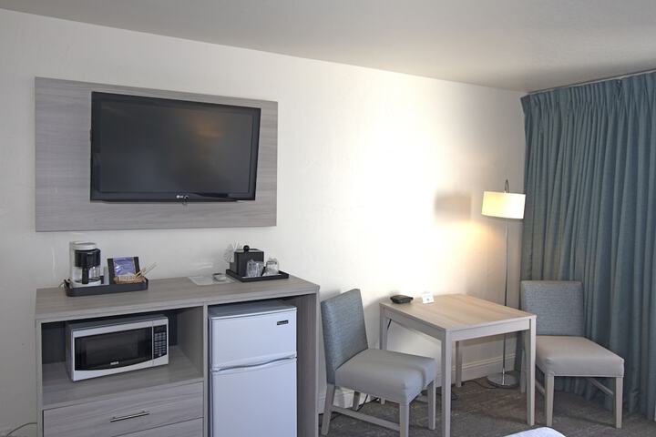 Room 33 of 41