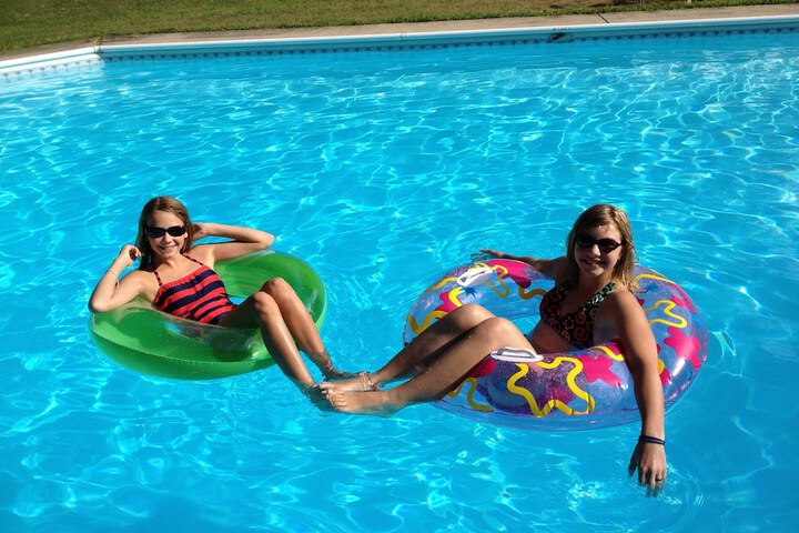 Pool 4 of 54