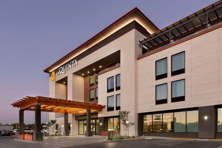 Hotel 5 of 41