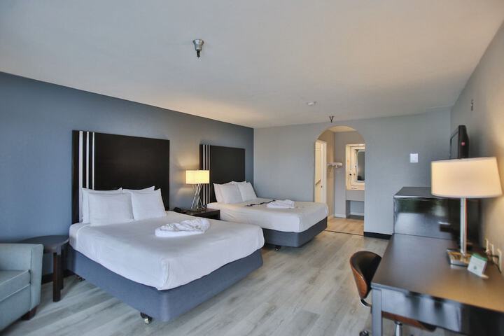 Room 14 of 27