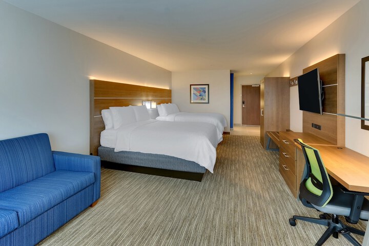 Room 44 of 79