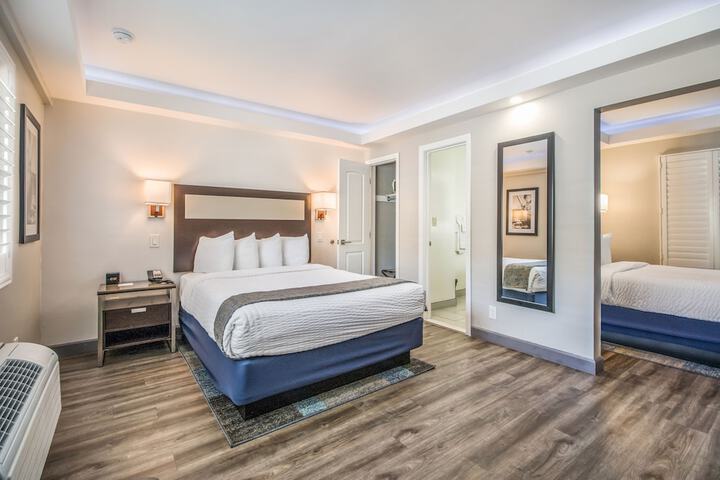 Room 12 of 17